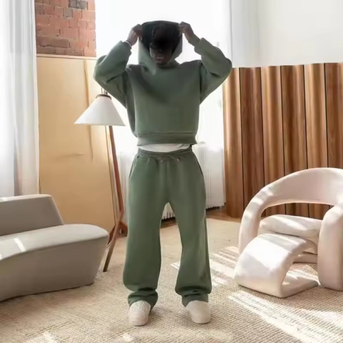 Custom Hoodie and Sweatpants Set for Streetwear Brands