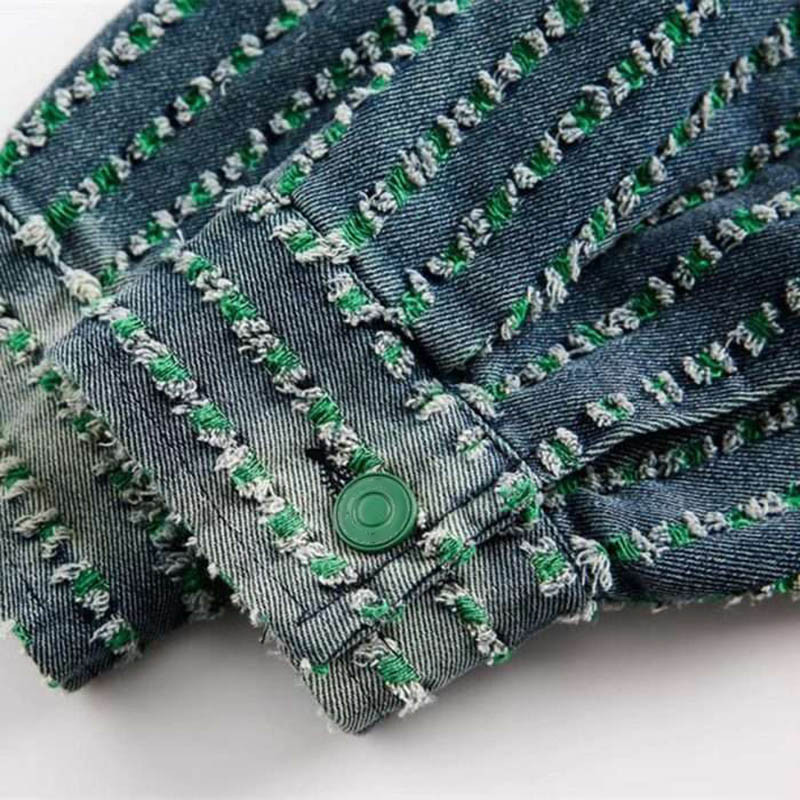 Detail image of jacket lining