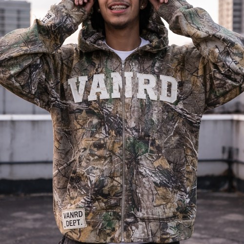 Custom camo hoodie with Zip-Up Patch Streetwear