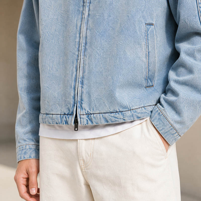 Detail image of jacket lining