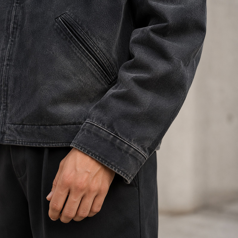 Detail image of jacket lining