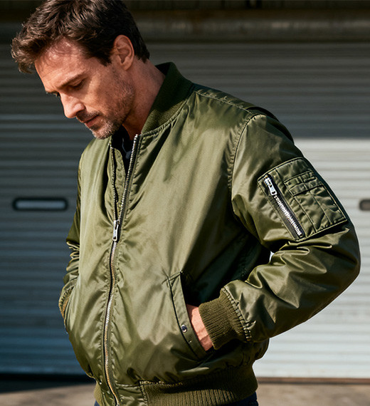 VANRD MA-1-style bomber jacket product photo showing a classic flight jacket silhouette