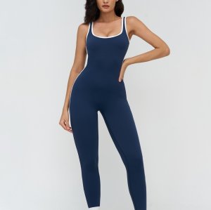 Naked-Feel Yoga Set – Fitted Athleisure Set