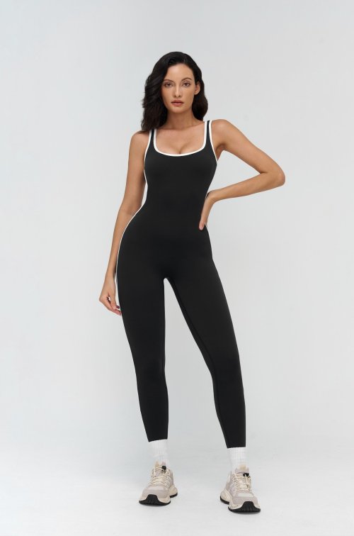 Naked-Feel Yoga Set – Fitted Athleisure Set