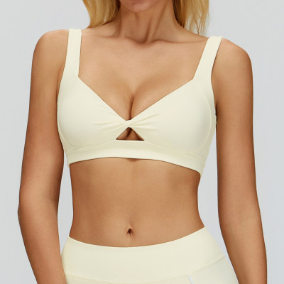 Twist Front V-Neck Sports Bra | Light Support & Sculpt Fit