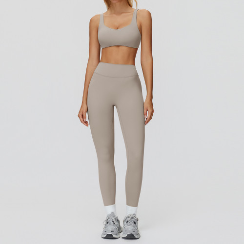 CoreSculpt Scoop-Neck Sports Bra & High-Waist Leggings Set