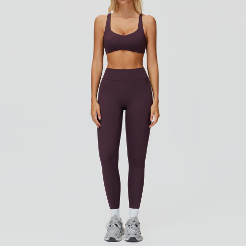 CoreSculpt Scoop-Neck Sports Bra & High-Waist Leggings Set