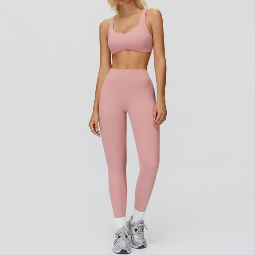CoreSculpt Scoop-Neck Sports Bra & High-Waist Leggings Set