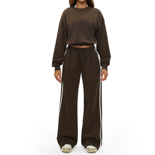 EasyTrack Cropped Sweatshirt & Wide-Leg Jogger Set