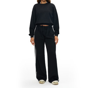 EasyTrack Cropped Sweatshirt & Wide-Leg Jogger Set