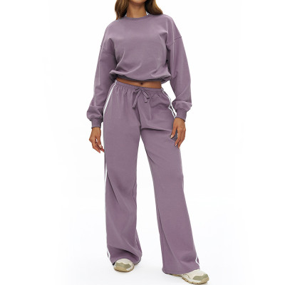 EasyTrack Cropped Sweatshirt & Wide-Leg Jogger Set