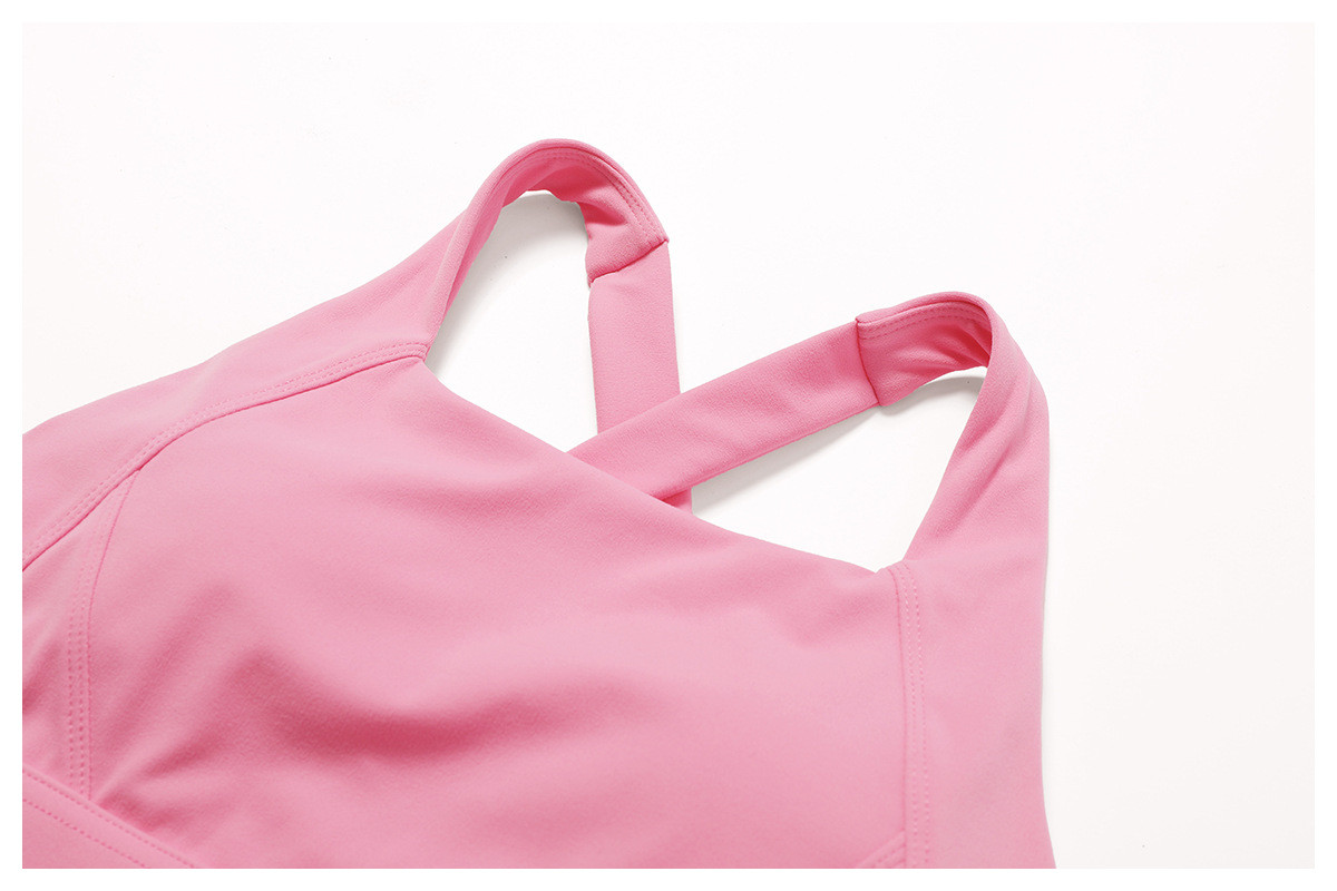 custom women's sports bra