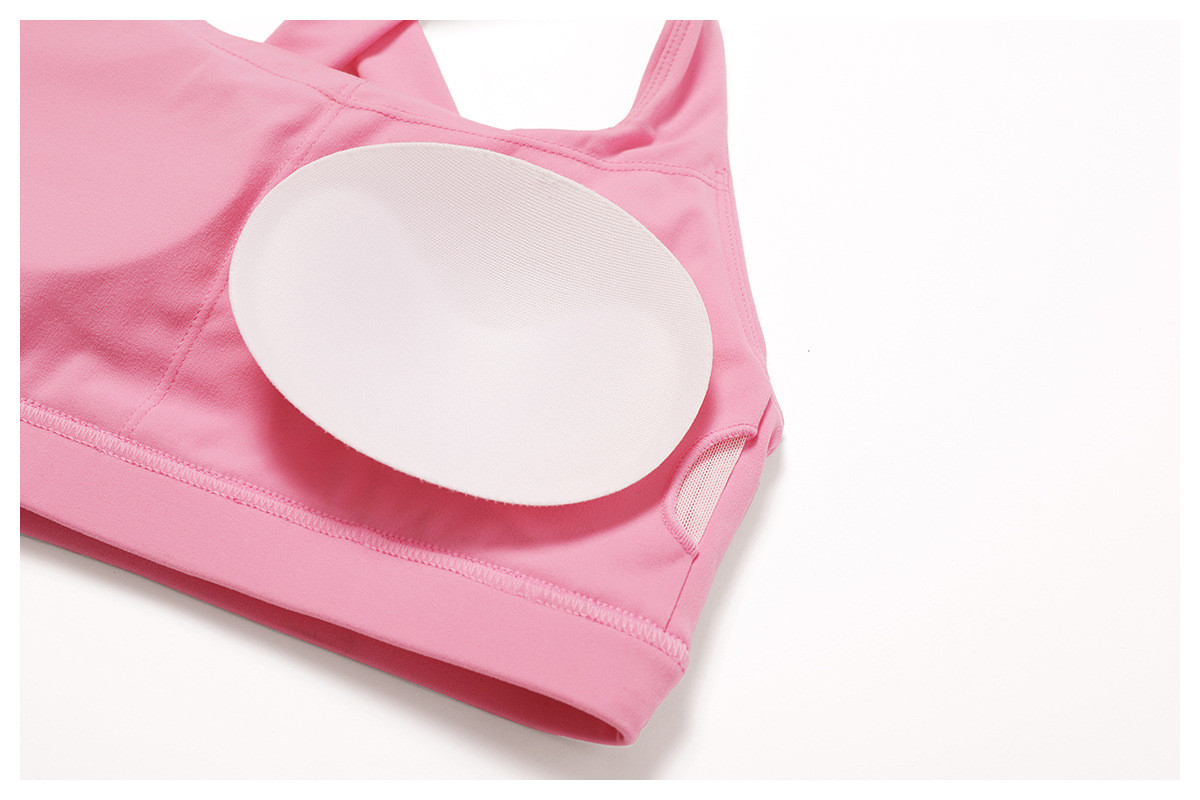 tight-fitting yoga bra for women