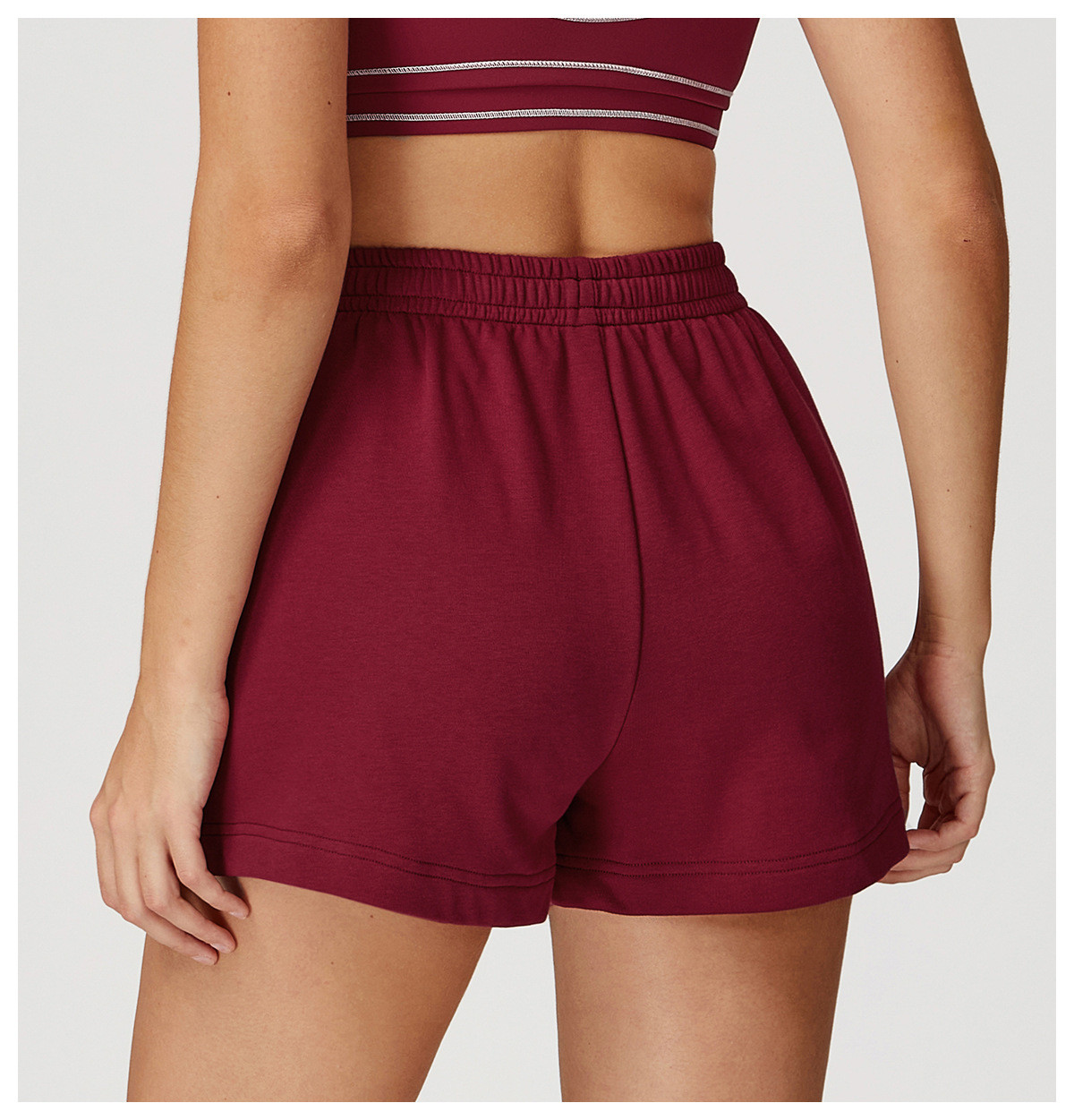 high-waisted loose-fitting shorts