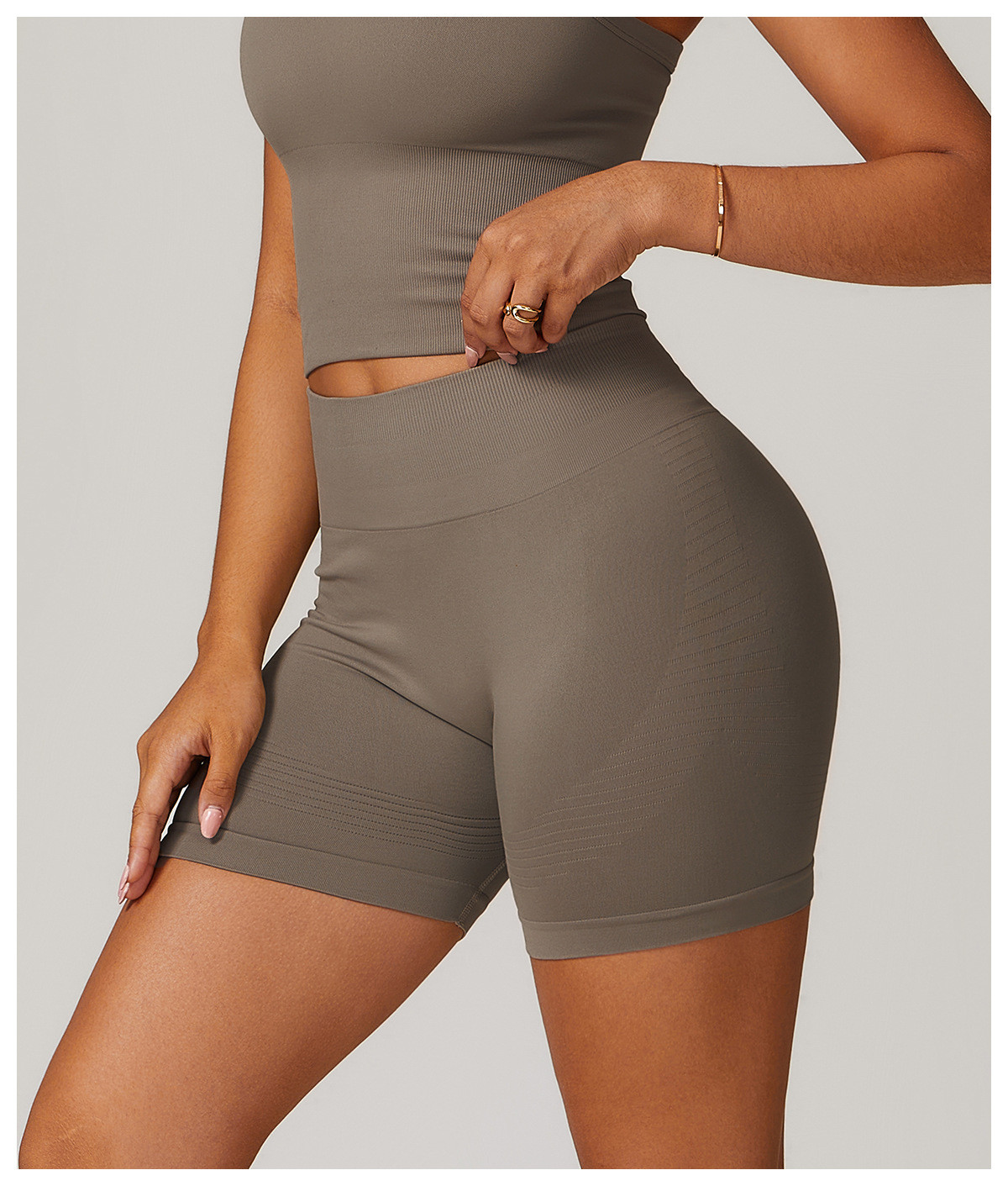 OEM seamless high-waisted yoga shorts
