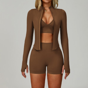 Wholesale Seamless Tight-Fitting Yoga Set 7790 - OEM, ODM Slimming Quick-Drying Fitness Wear & Outdoor Running Sports Three-Piece Set for Global Brands and Importers