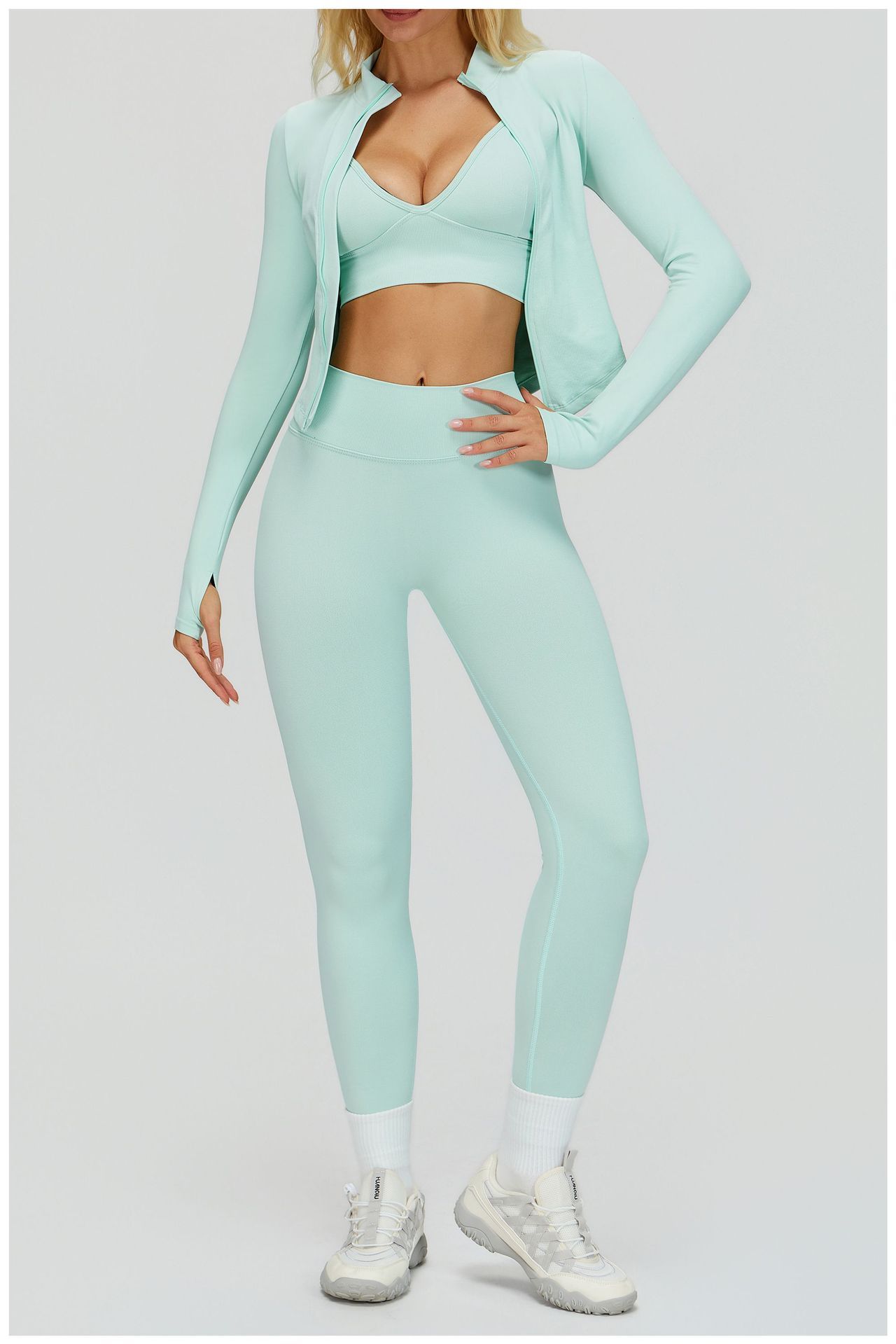 outdoor running sportswear wholesale