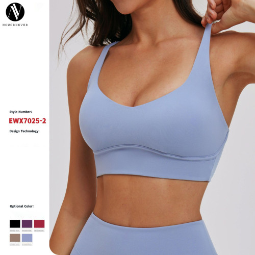 OEM & ODM Halter Neck Brushed Yoga Bra 7025 - Cross-Back Cutouts, Tight-Fitting Sports Bra for Outdoor Running, Wholesale Activewear & Sourcing Agents