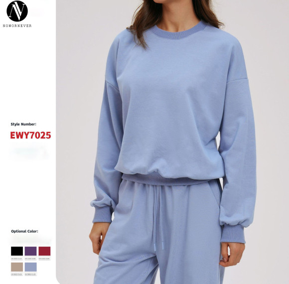 Premium Quality Crew Neck Sweatshirt for Autumn/Winter - Long Sleeve, Loose Fit Casual Wear for Outdoor Running - OEM & ODM Services Offered - Perfect for Wholesalers | Style 7025