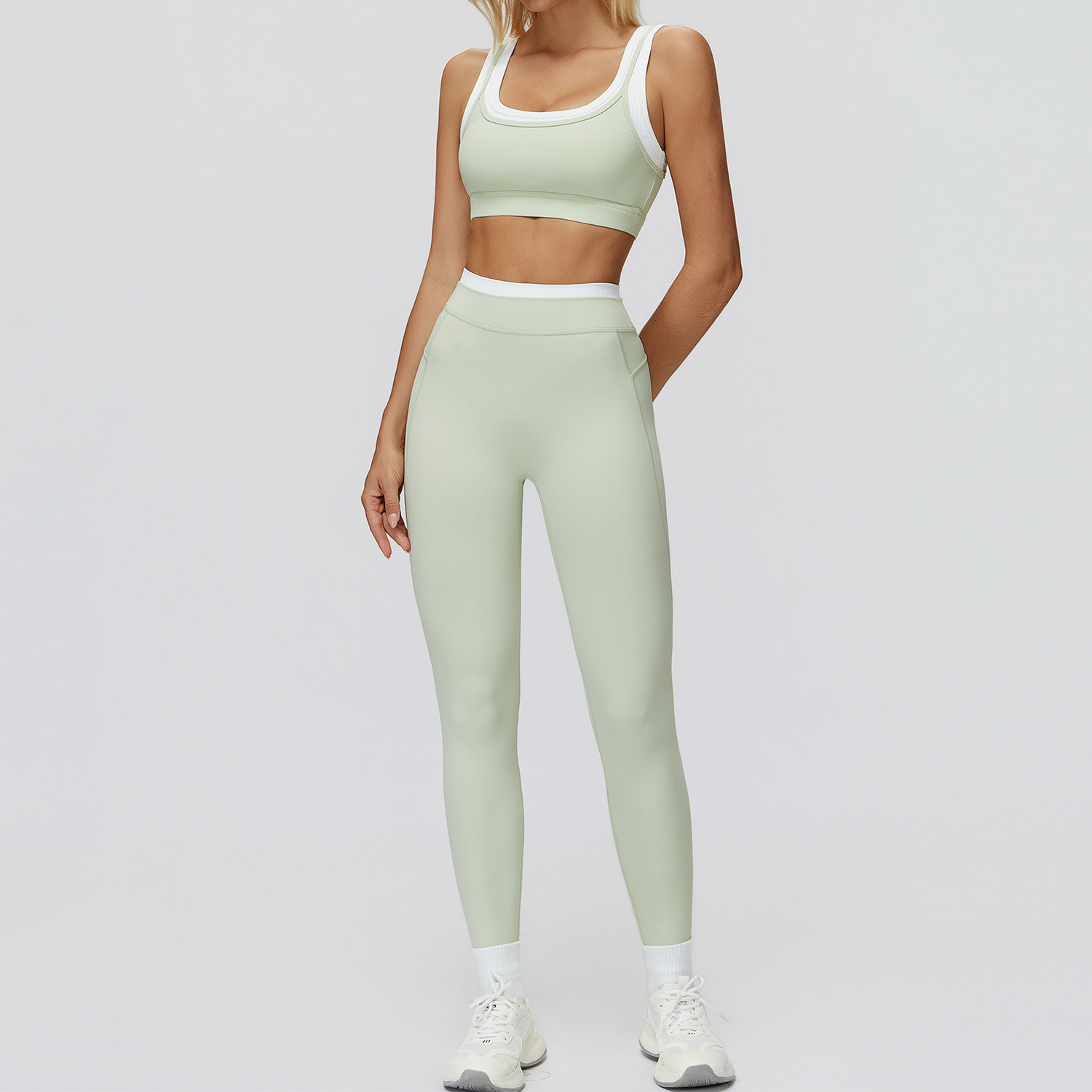 color-blocked yoga outfit