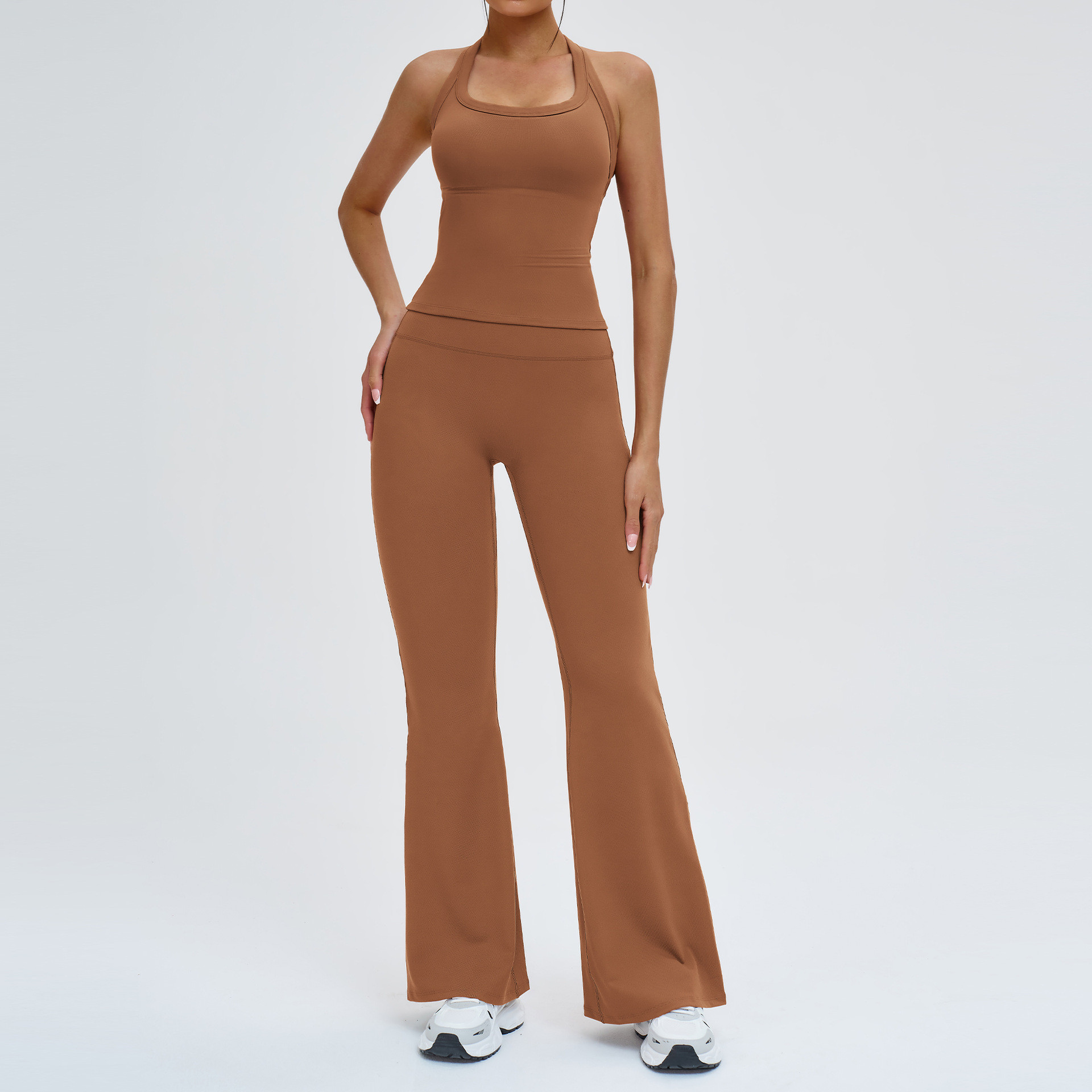 hollowed-out back sportswear