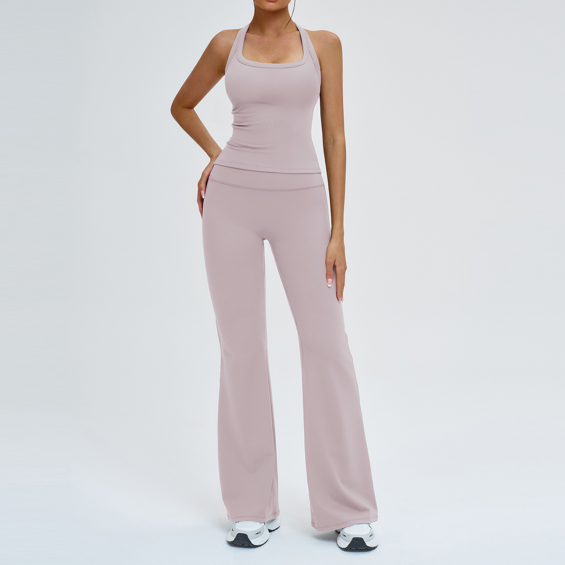 hollowed-out back sportswear