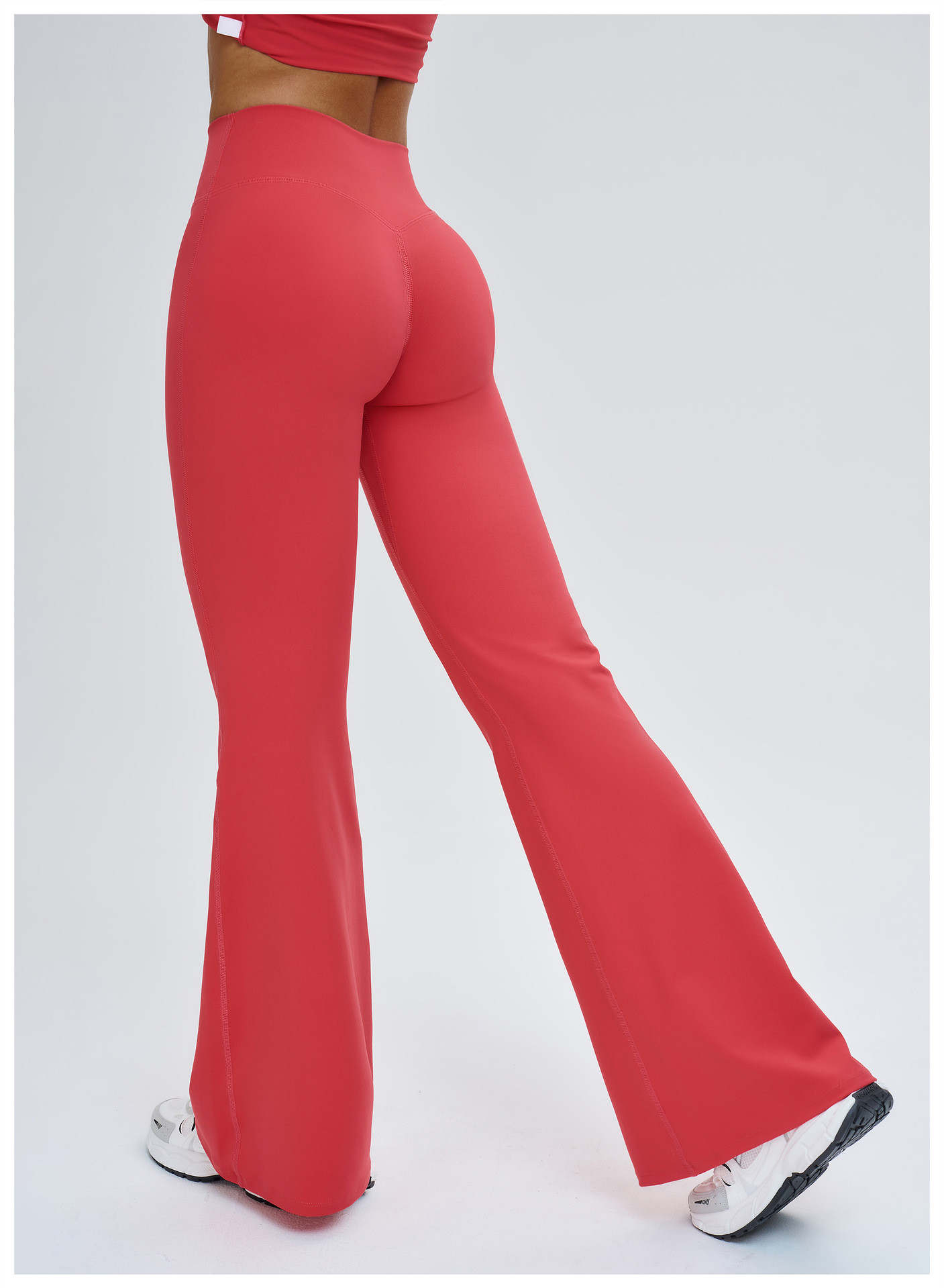 ODM women's gym wear suppliers