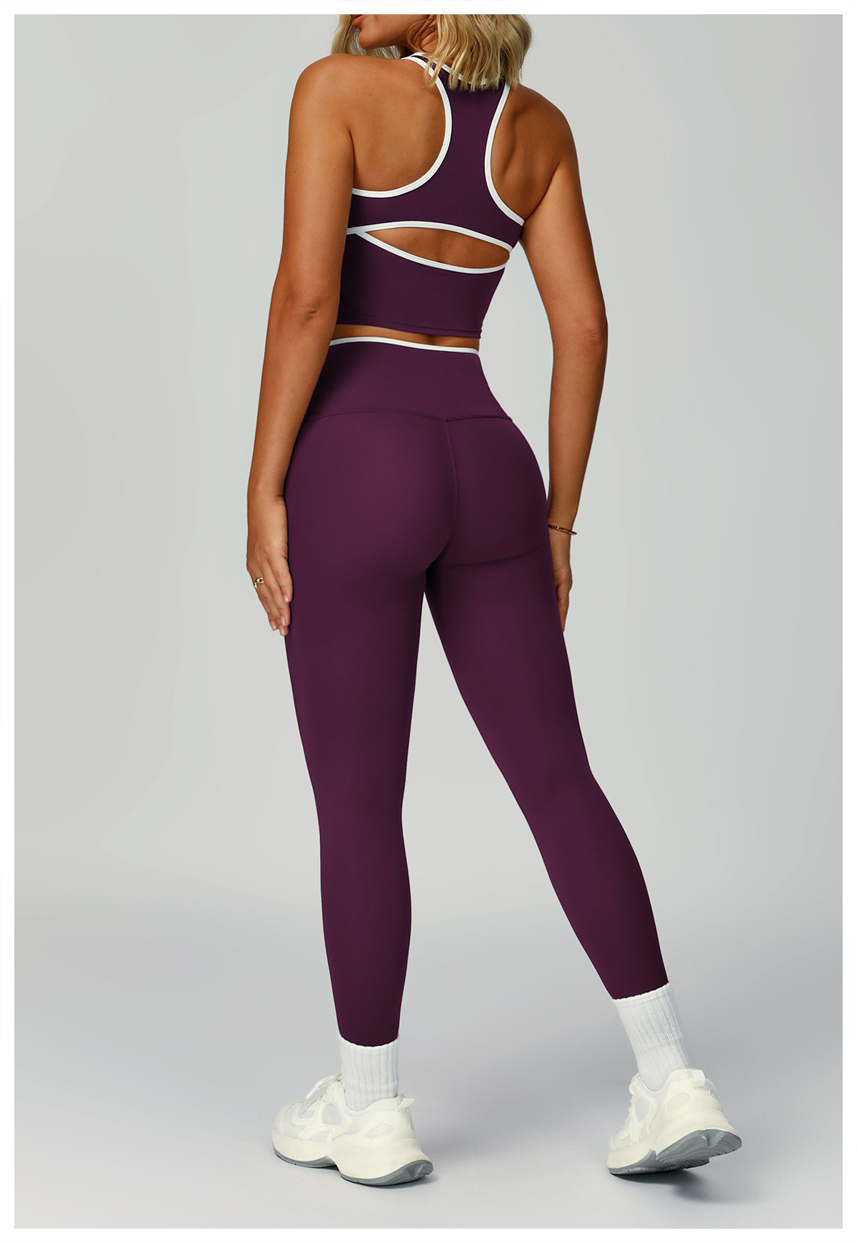 tight fit yoga wear