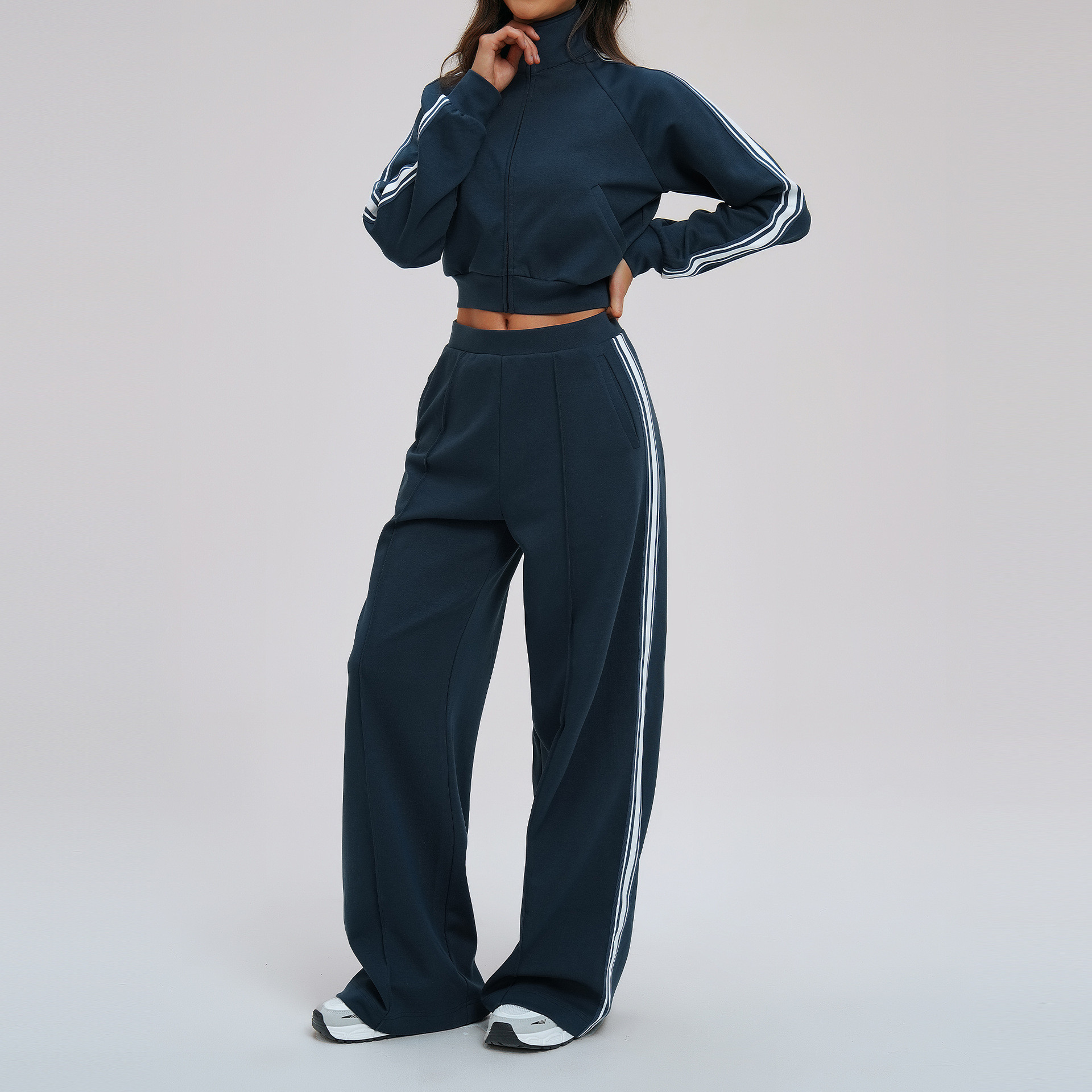 Wholesale color-blocked sweatshirt set