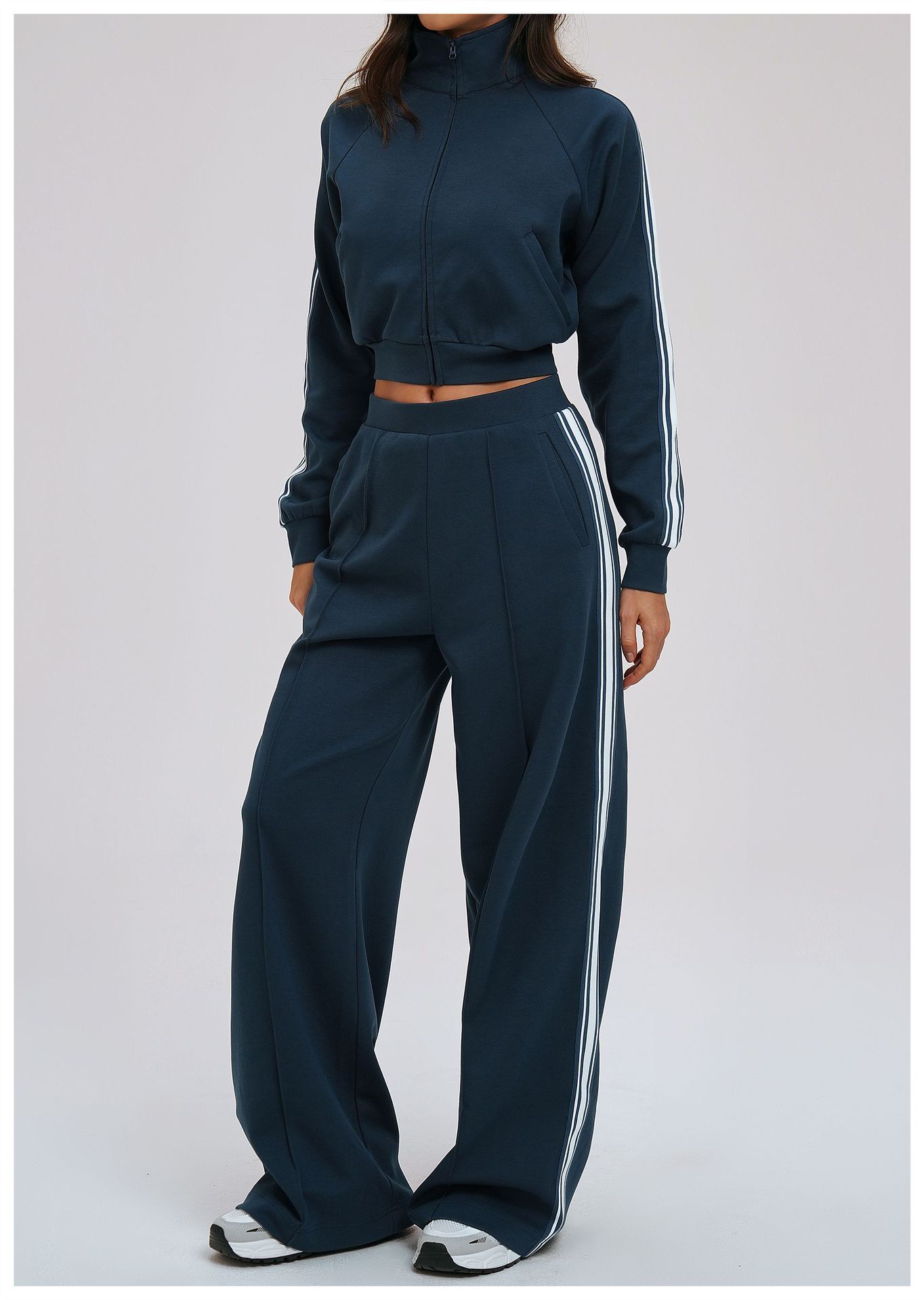 Wholesale color-blocked sweatshirt set