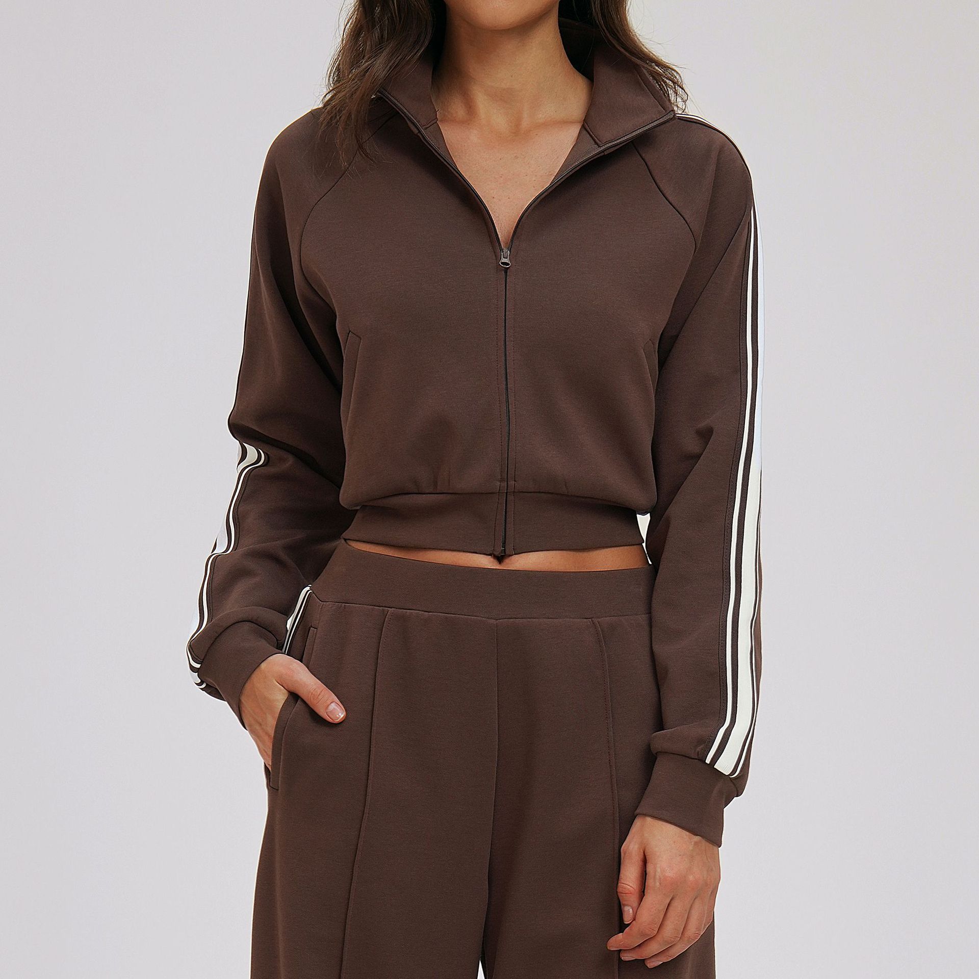 Windproof Sportswear Manufacturer