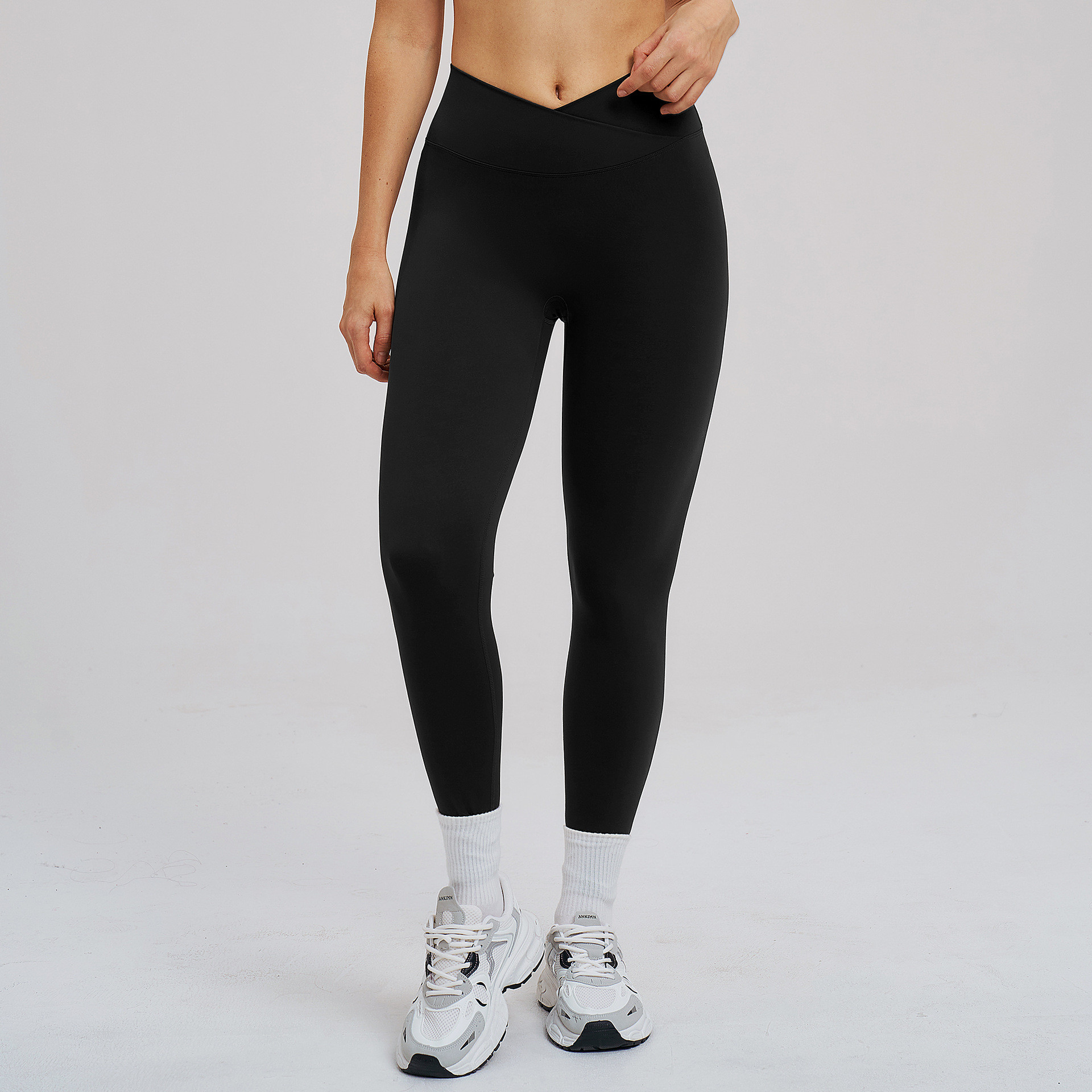 ODM sports trousers supplier