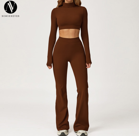 Wholesale Brushed Yoga Set: Casual Versatile Fitted Sports Set for Outdoor Sports & Running | OEM & ODM Services Offered