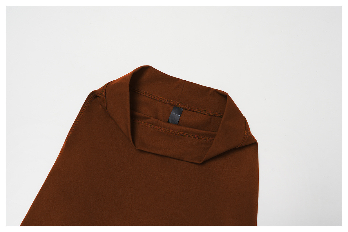 tight-fitting workout pants