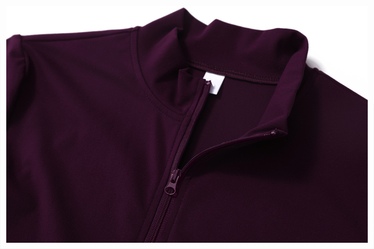 long-sleeved running jacket