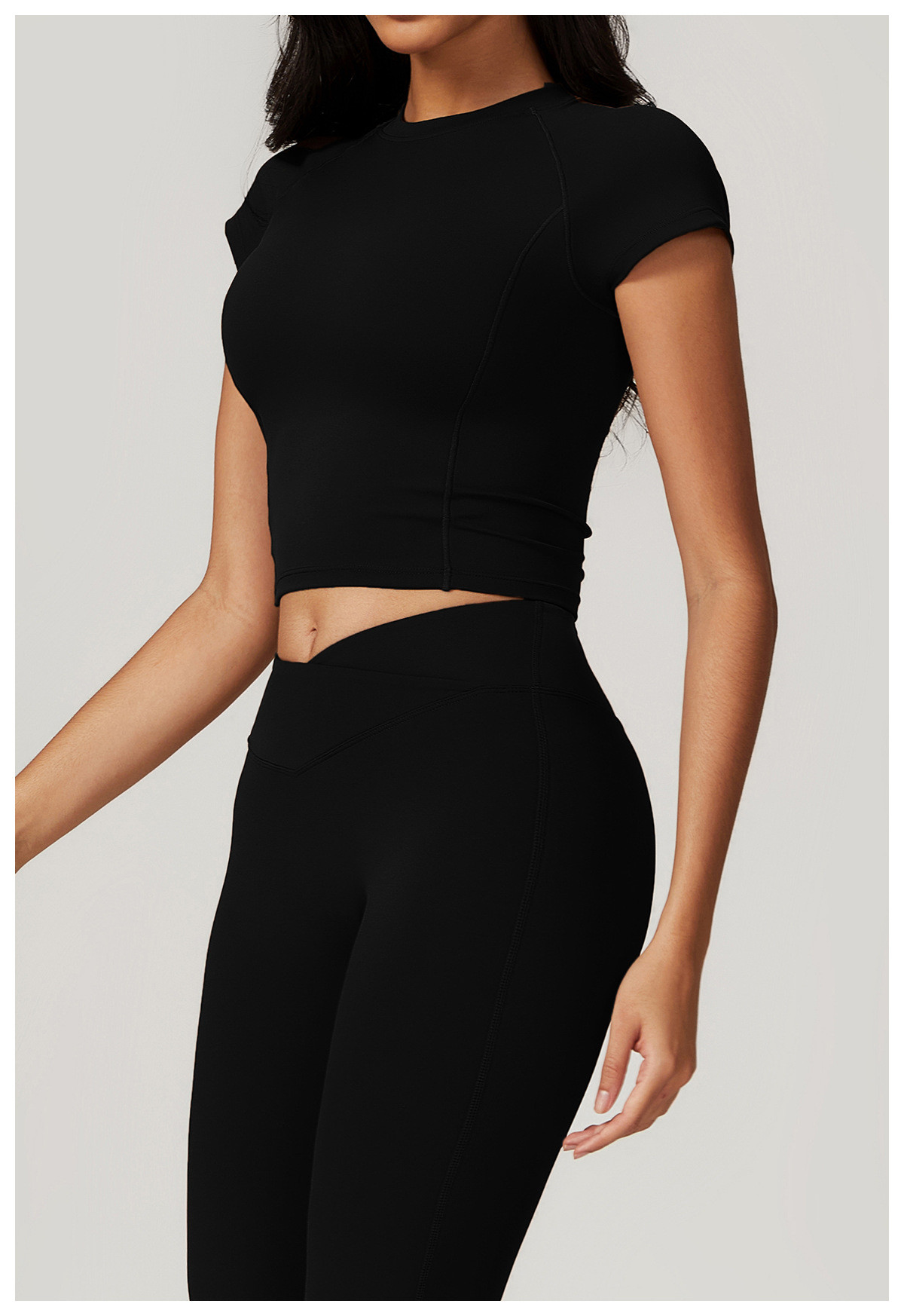 recycled polyamide yoga clothes