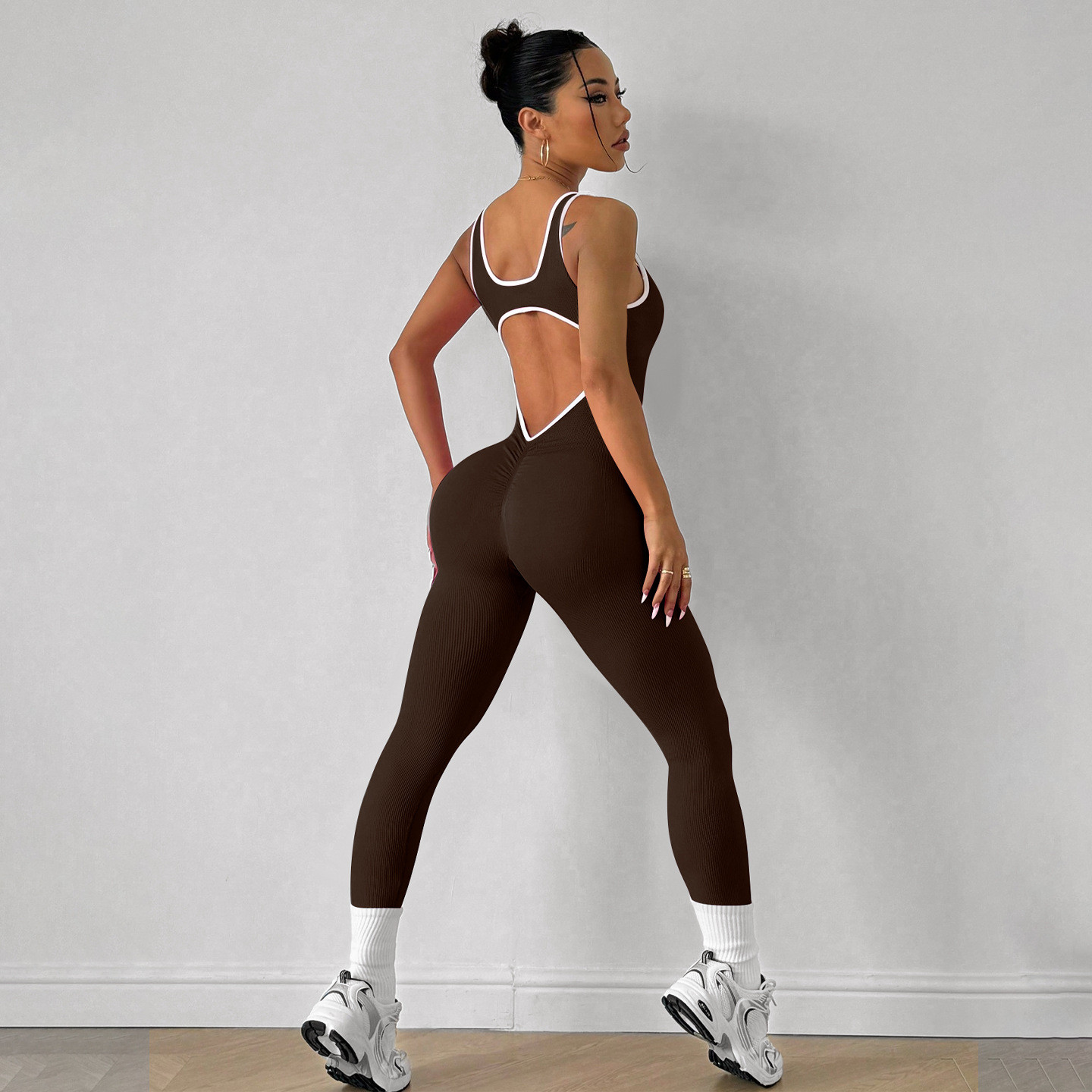 custom activewear suppliers