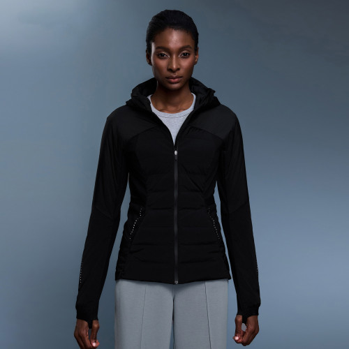 Wholesale Women's Winter Hooded Zippered Jacket - Lightweight Water-Resistant White Duck Down Sportswear with Windproof Design, Available for OEM & ODM.D25119