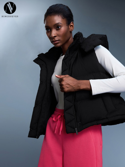 Thickened Sleeveless Jacket for Women - 90% White Duck Down Short Hooded Vest D25143 | OEM, ODM, and Wholesale Orders Welcome from Activewear & Fashion Brands!
