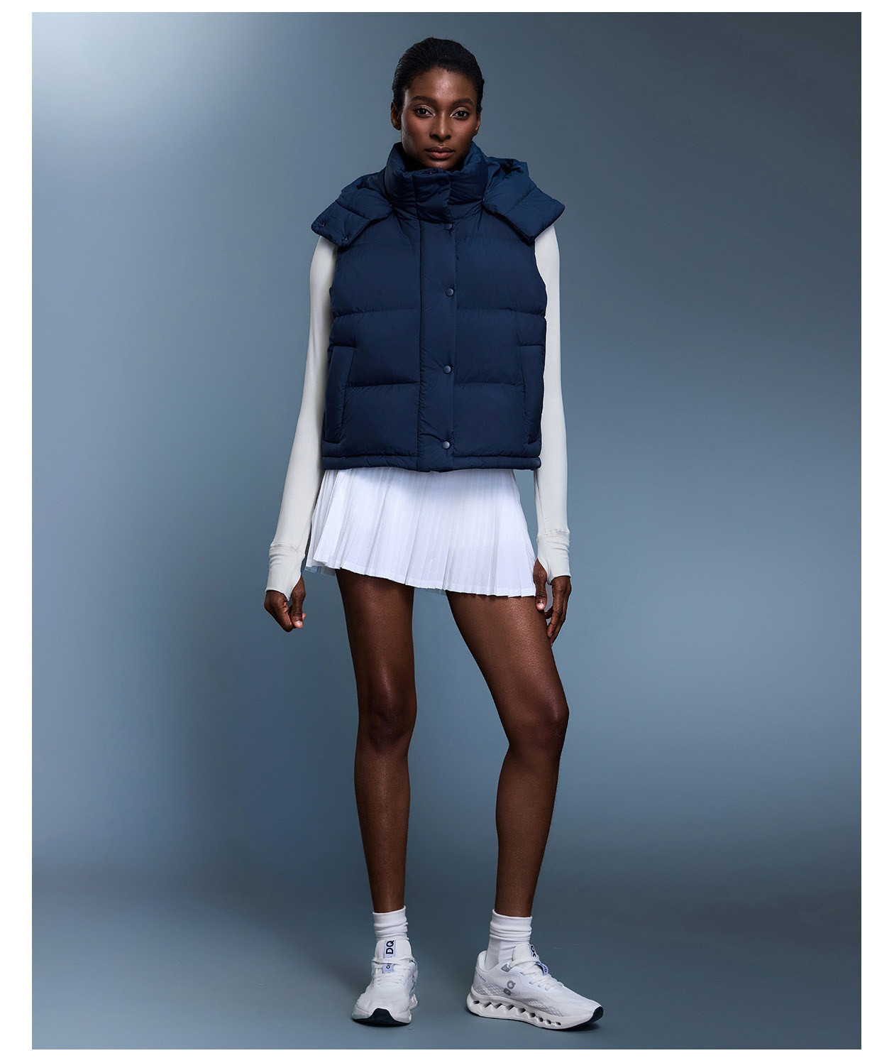 90% white duck down vest