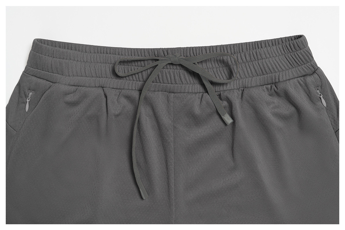3/4 length sports shorts for men