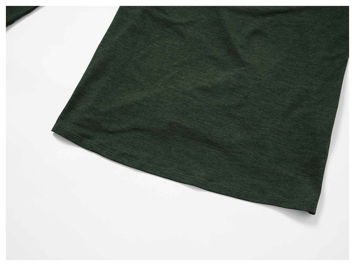 slim-fit outdoor running wear