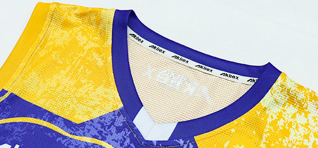 men's custom sports apparel