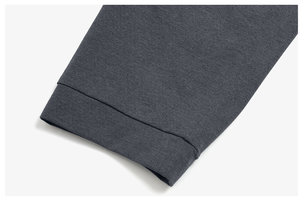 long sleeve jogging shirt