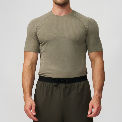Wholesale Cross-Border Men's Seamless Quick-Dry Sports Fitness T-Shirt - Breathable Short Sleeve Yoga & Running Muscle Slim-Fit OEM & ODM Solutions