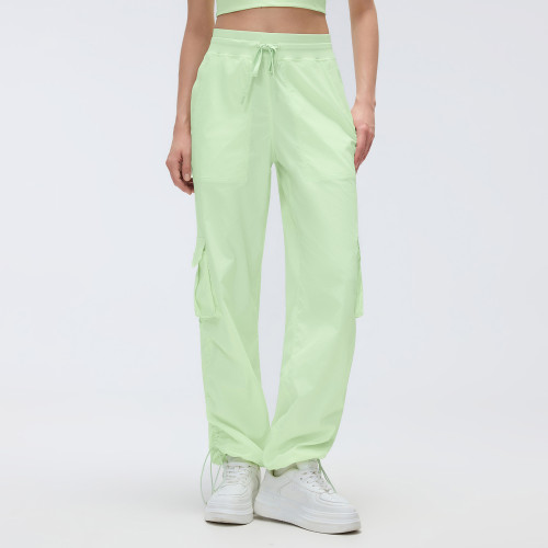 D25001 Women's Outdoor Running Cargo Pants - Lightweight Quick Dry Wide Leg Multi-Pocket Workout Trousers, OEM & ODM Services for Global Brands, Sourcing Agents Welcome, Perfect for Wholesale & Contract Manufacturing