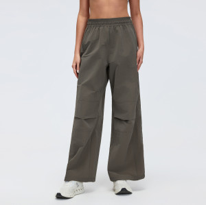 D26044 Women's High Waist Cargo Pants - Loose Straight Leg Water-Resistant Outdoor Hiking & Trekking Trousers | OEM & ODM Available for Bulk Orders, Sourcing Agents Welcome!