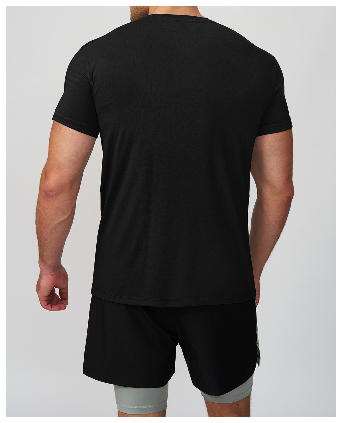 skin-friendly sports fitness top