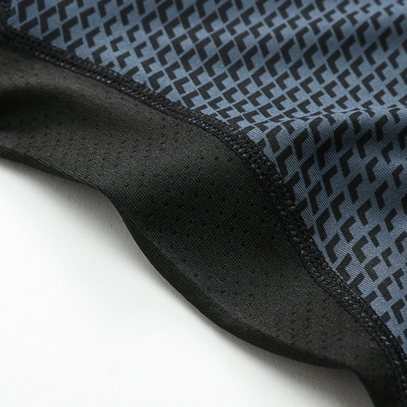 performance running gear for men