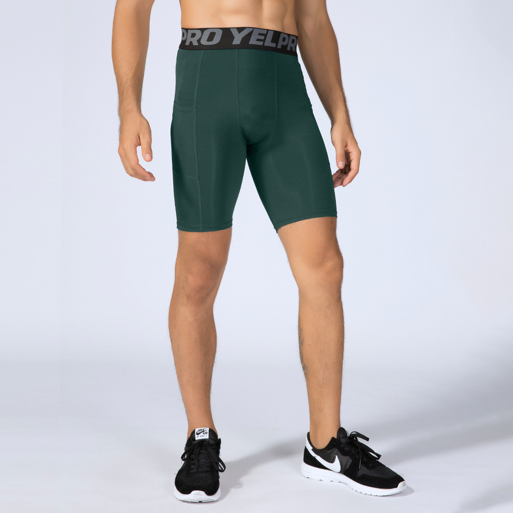 Men's fitness shorts with pockets